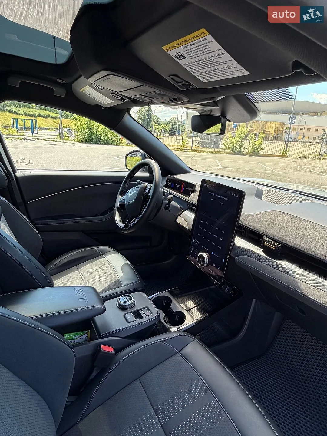 2022 Ford Mustang Mach-E - мініатюра 28