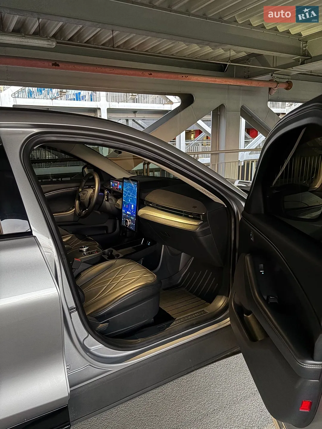 2021 Ford Mustang Mach-E - мініатюра 22