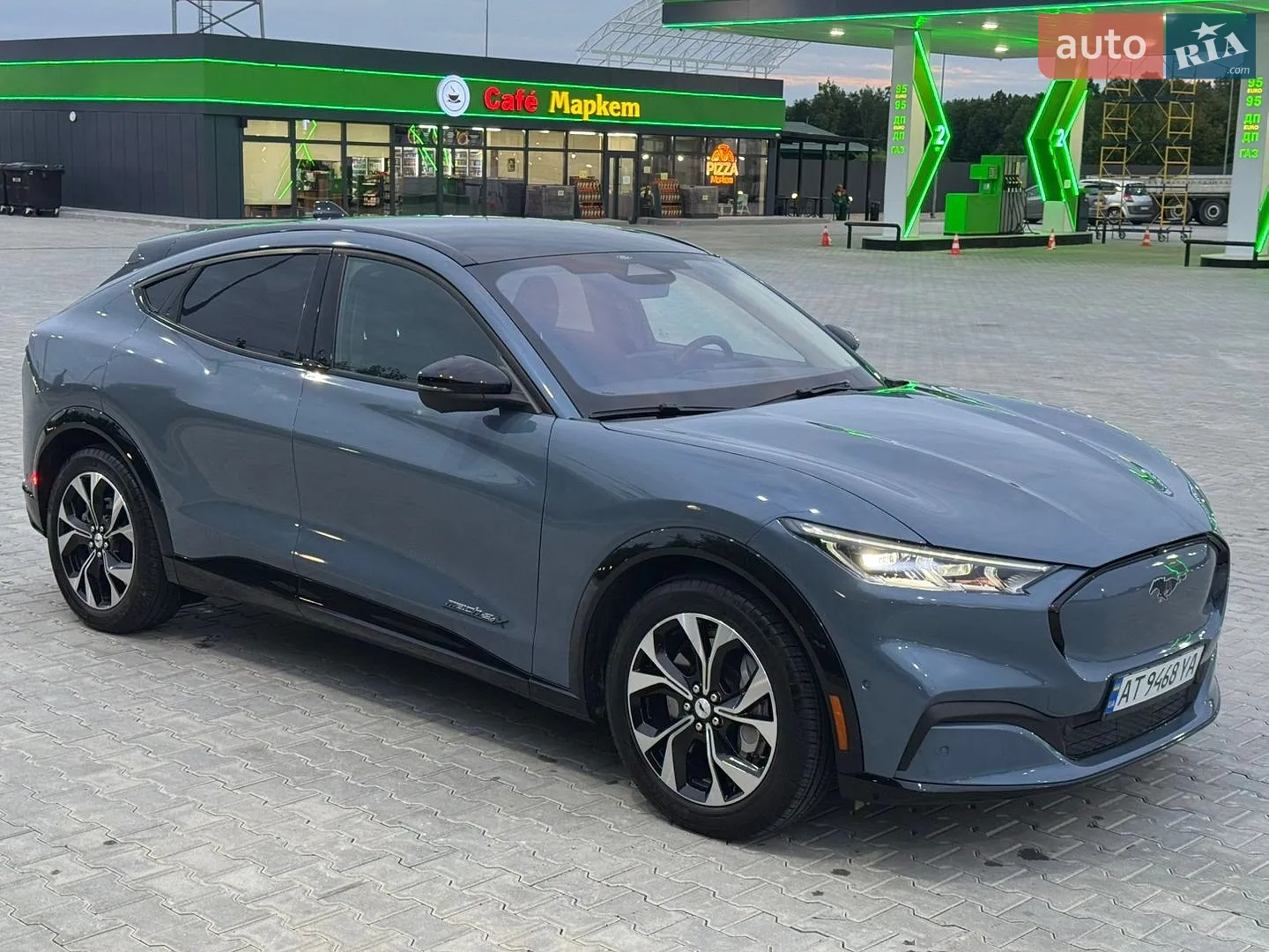 2023 Ford Mustang Mach-E - мініатюра 3