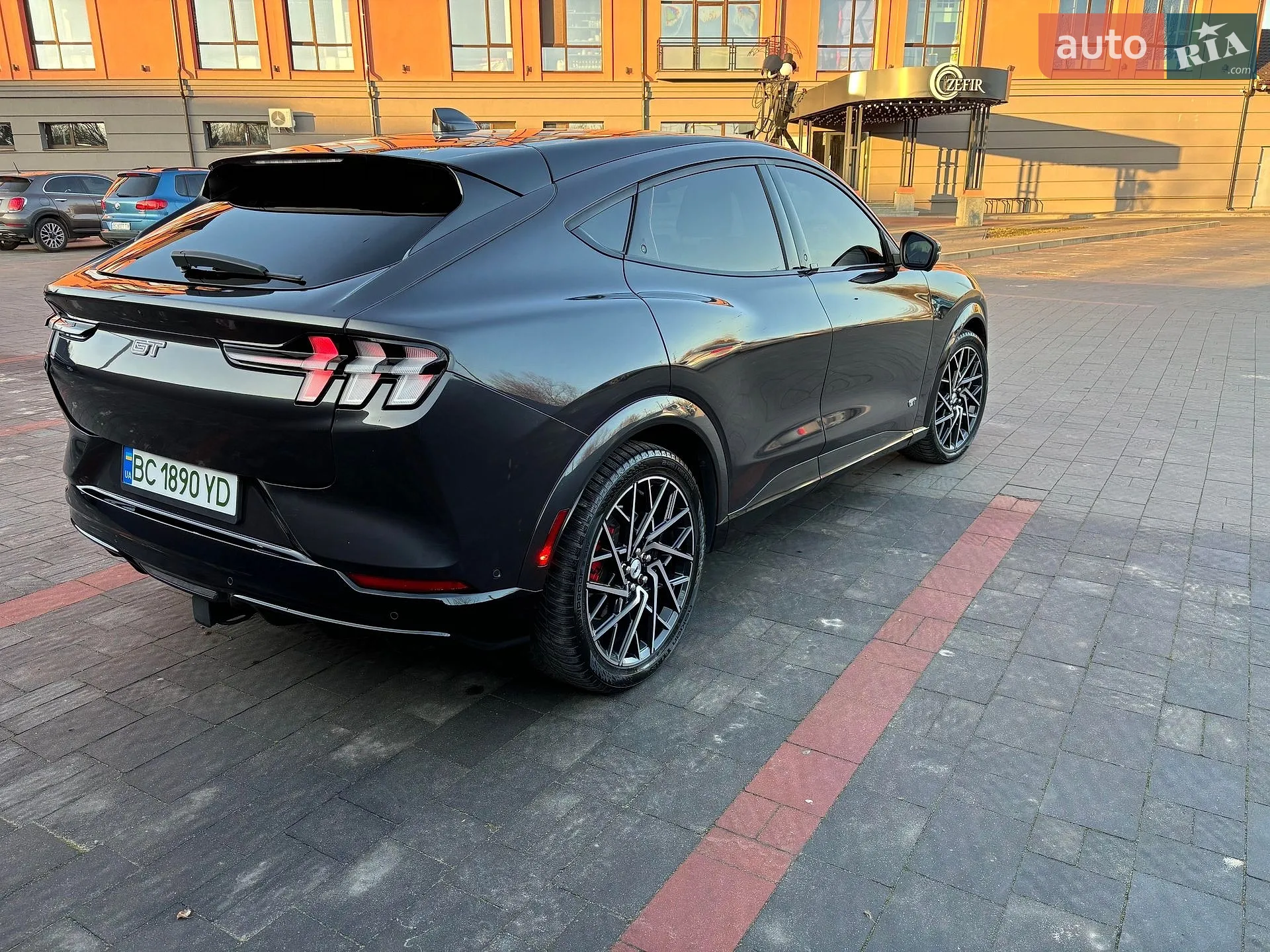 2021 Ford Mustang Mach-E - мініатюра 6