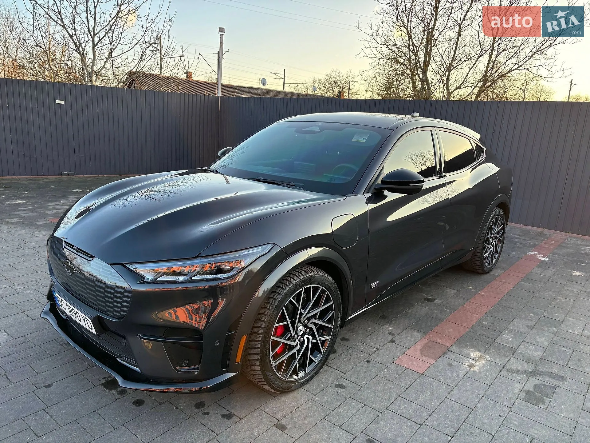 2021 Ford Mustang Mach-E - мініатюра 2