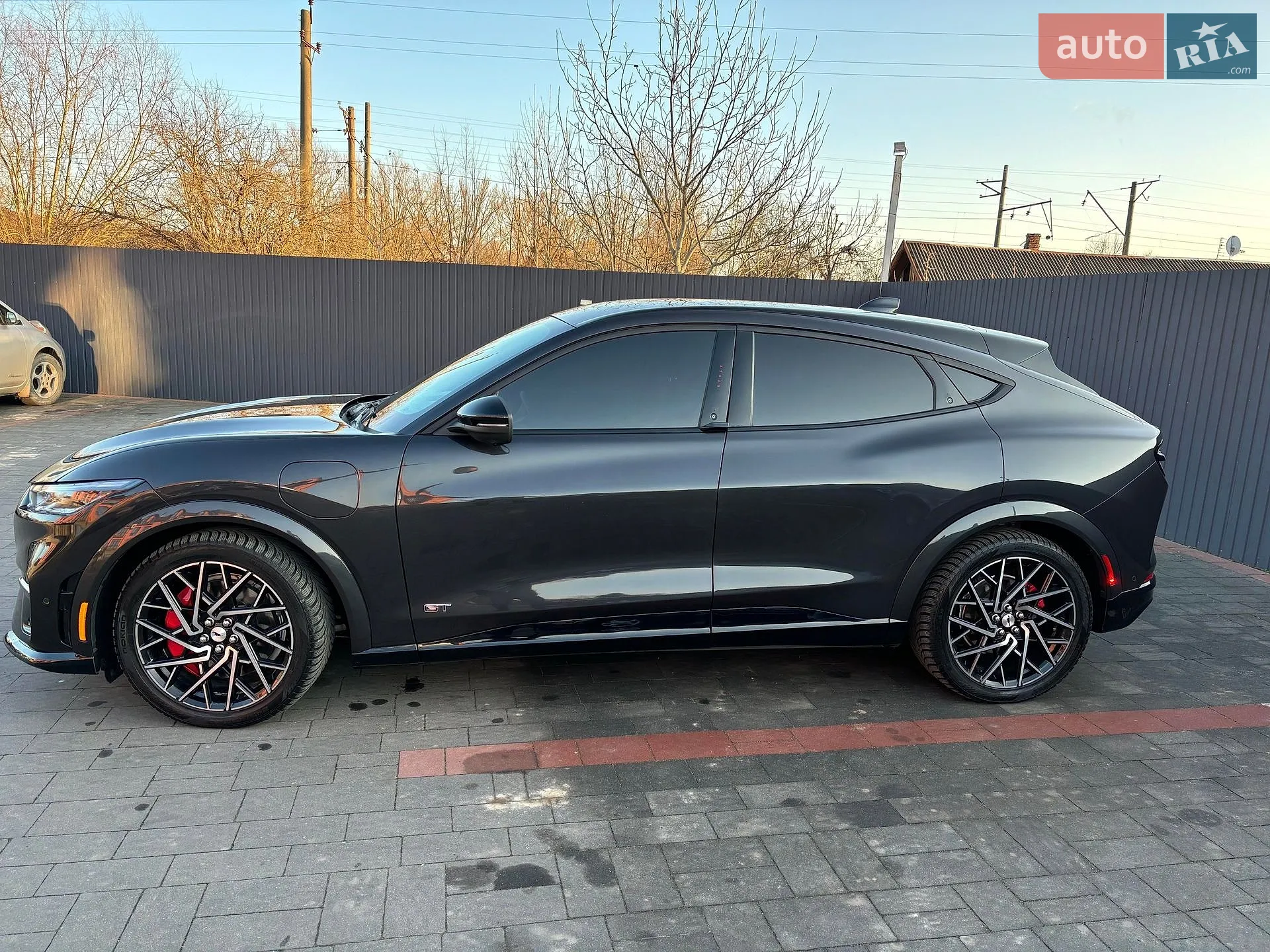 2021 Ford Mustang Mach-E - мініатюра 3