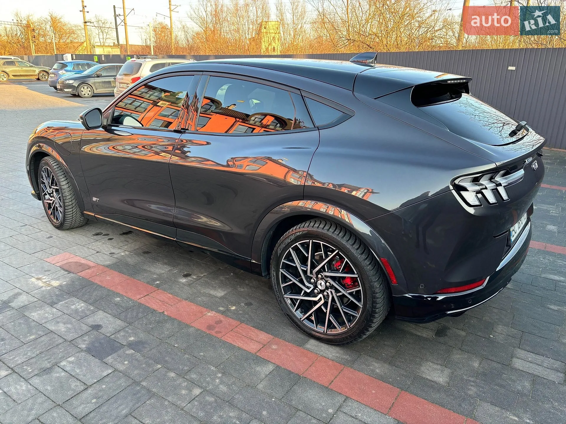 2021 Ford Mustang Mach-E - мініатюра 4