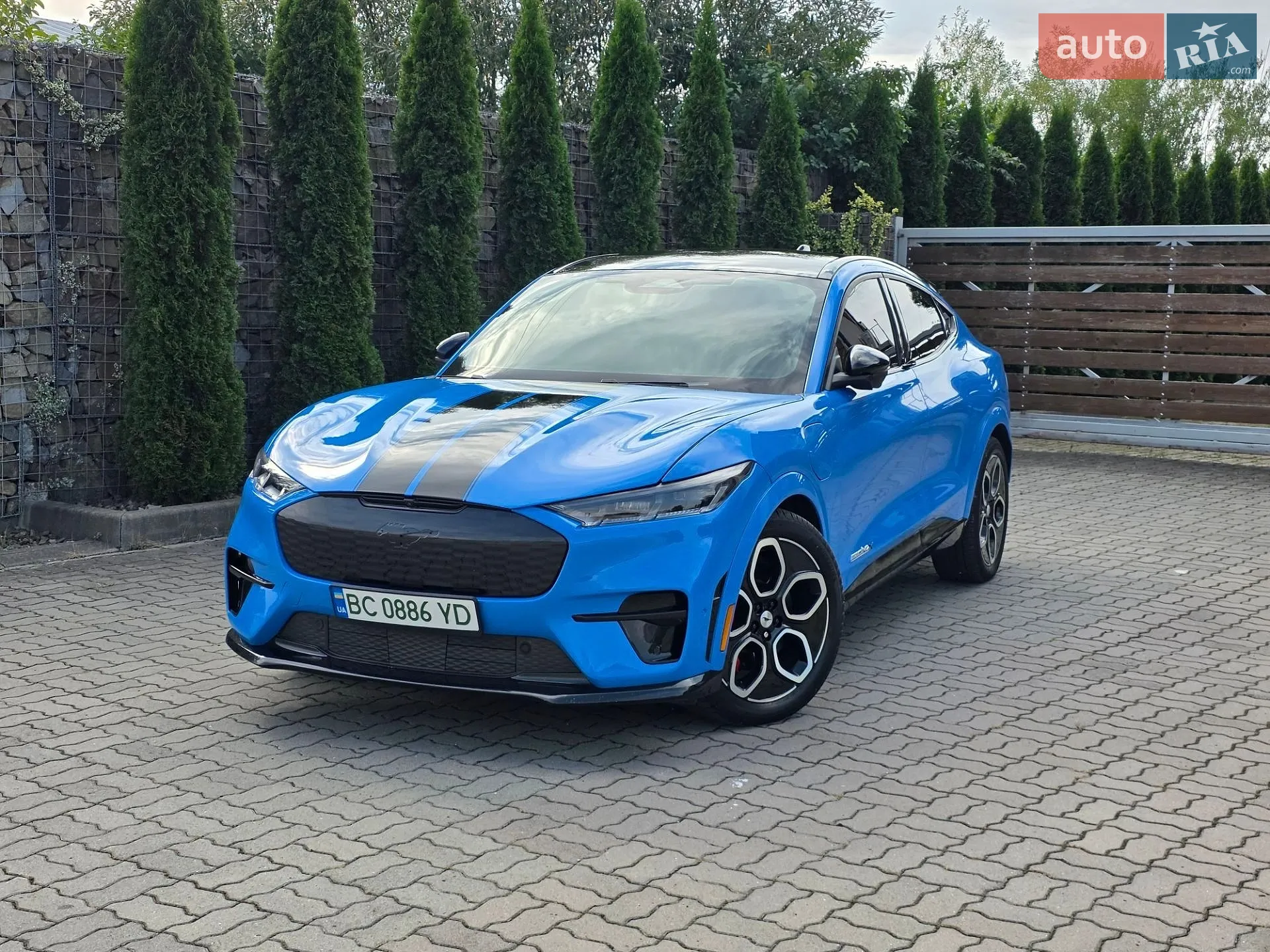 2022 Ford Mustang Mach-E - мініатюра 3