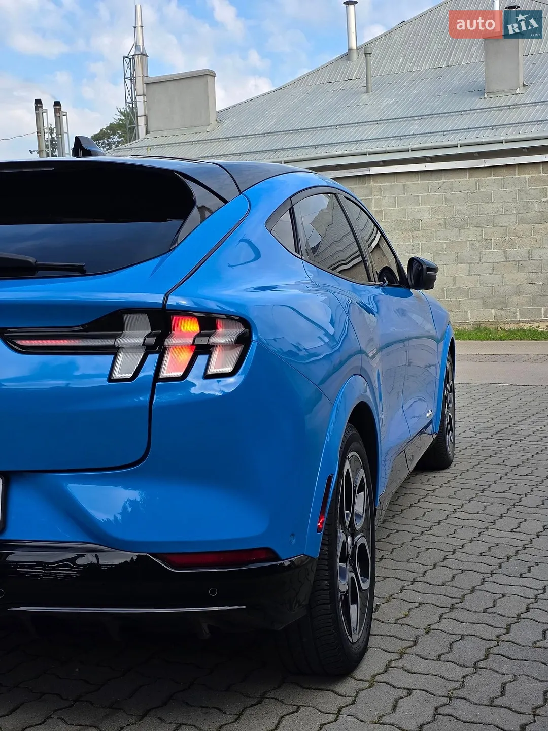 2022 Ford Mustang Mach-E - мініатюра 12