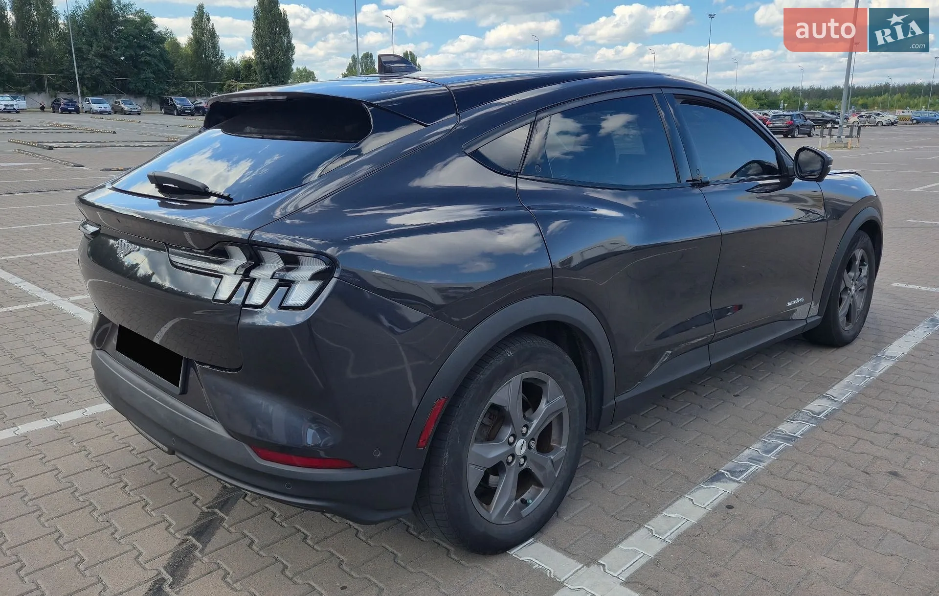 2022 Ford Mustang Mach-E - мініатюра 5