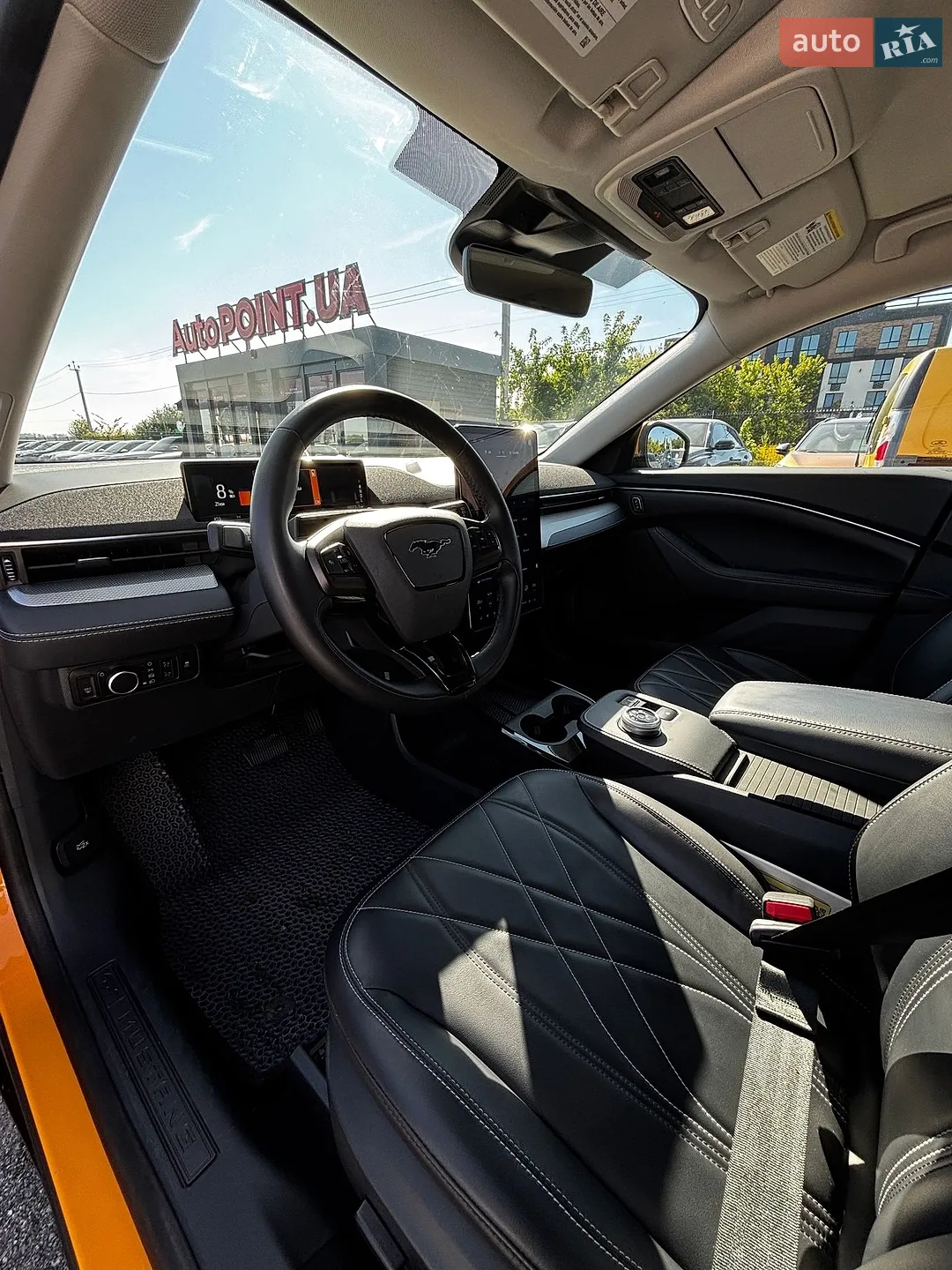 2022 Ford Mustang Mach-E - мініатюра 23