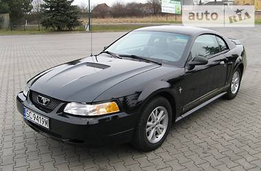 Купе Ford Mustang 2000 в 