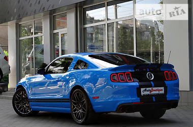 Купе Ford Mustang 2013 в 