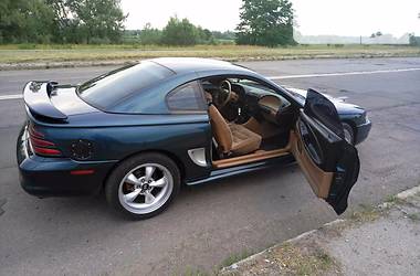 Купе Ford Mustang 1995 в Киеве