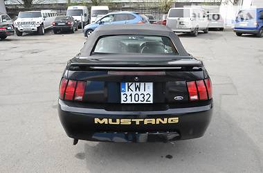 Кабриолет Ford Mustang 1998 в 
