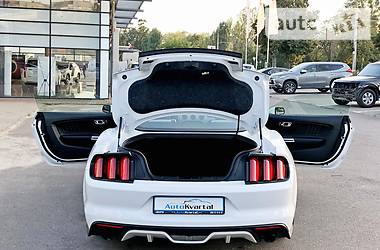 Купе Ford Mustang 2015 в Чернигове