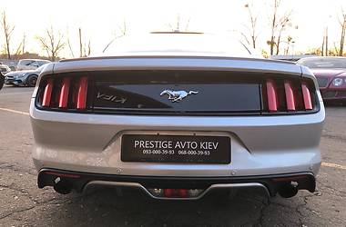 Седан Ford Mustang 2016 в Киеве