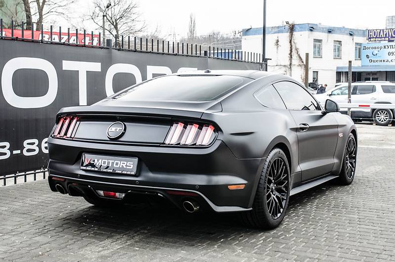 Купе Ford Mustang 2017 в Киеве