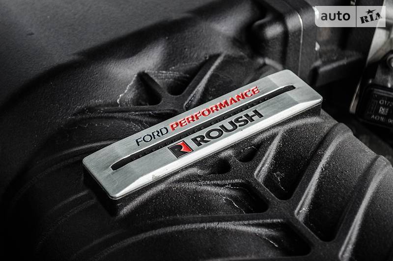 Купе Ford Mustang 2017 в Киеве