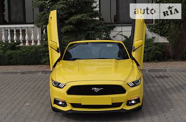 Кабриолет Ford Mustang 2017 в Киеве