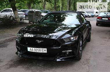 Кабріолет Ford Mustang 2016 в Києві