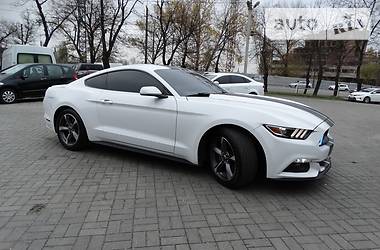 Купе Ford Mustang 2015 в Днепре