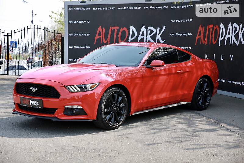 Купе Ford Mustang 2016 в Києві фото 6 Купе Ford Mustang 2016 в Києві