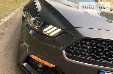 Купе Ford Mustang 2015 в Полтаві