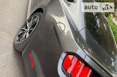 Купе Ford Mustang 2015 в Полтаві
