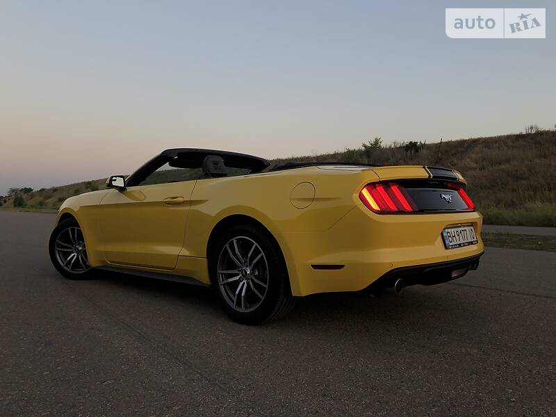 Кабриолет Ford Mustang 2015 в Одессе