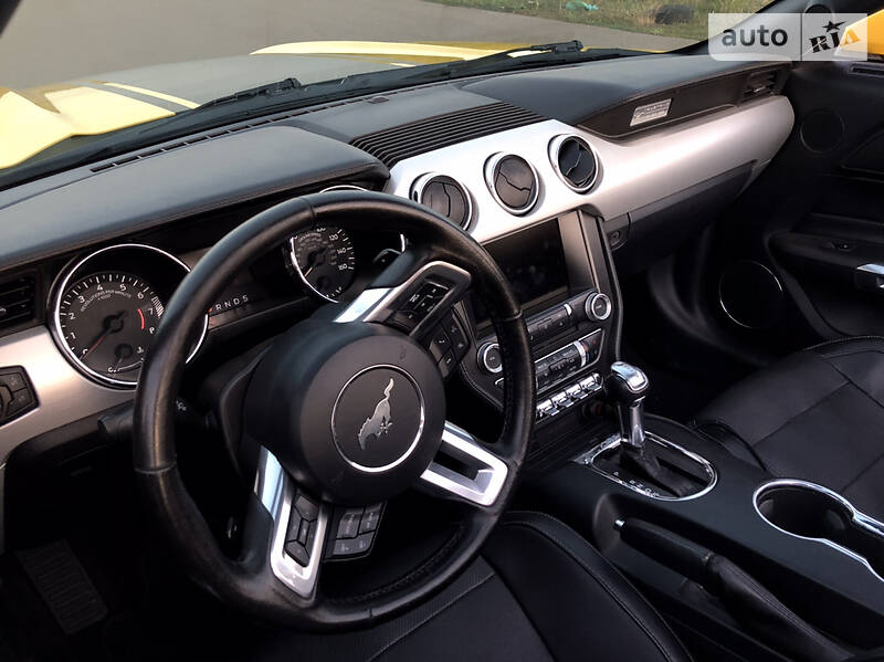 Кабриолет Ford Mustang 2015 в Одессе