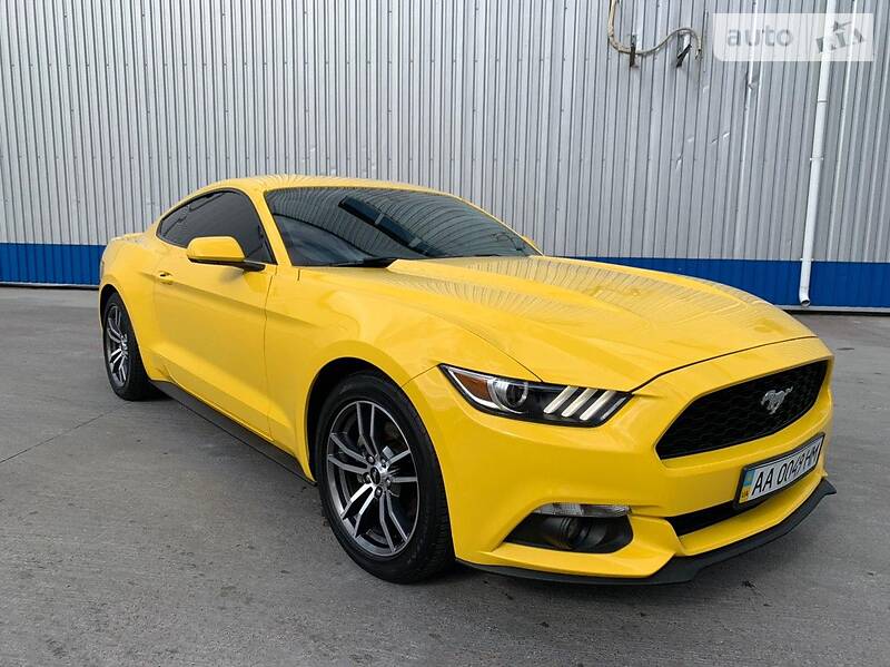 Купе Ford Mustang 2016 в 