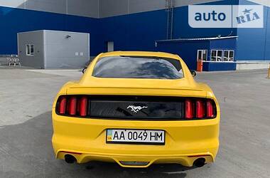 Купе Ford Mustang 2016 в 