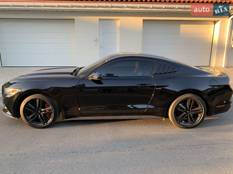 Купе Ford Mustang 2015 в Одесі