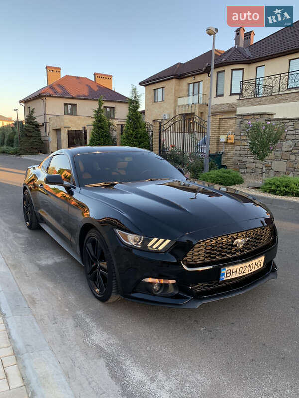 Купе Ford Mustang 2015 в Одесі