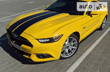 Купе Ford Mustang 2015 в Києві