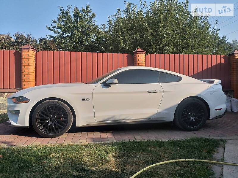 Купе Ford Mustang 2019 в Киеве