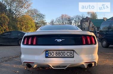 Купе Ford Mustang 2016 в Львові