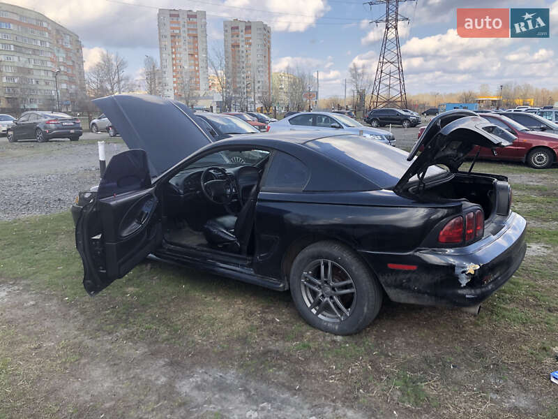 Купе Ford Mustang 1996 в Полтаві