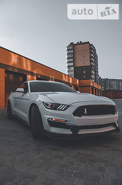 Купе Ford Mustang 2016 в Черкасах