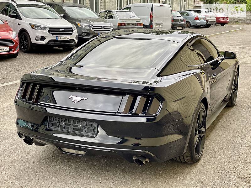 Купе Ford Mustang 2017 в Киеве