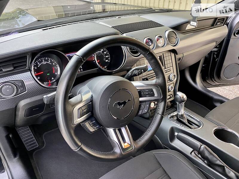 Купе Ford Mustang 2017 в Киеве