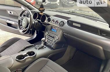 Купе Ford Mustang 2017 в 