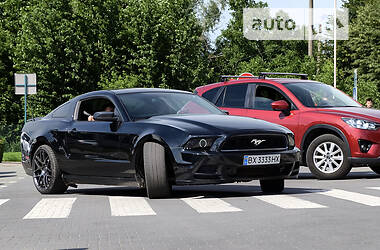 Купе Ford Mustang 2012 в Хмельницькому