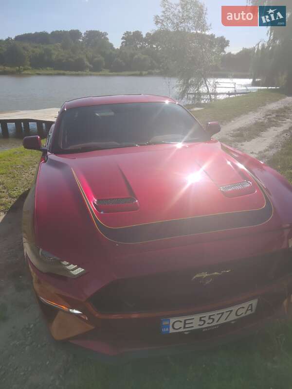 Купе Ford Mustang 2018 в Чернівцях