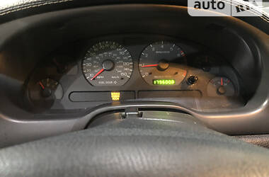 Кабриолет Ford Mustang 2002 в 