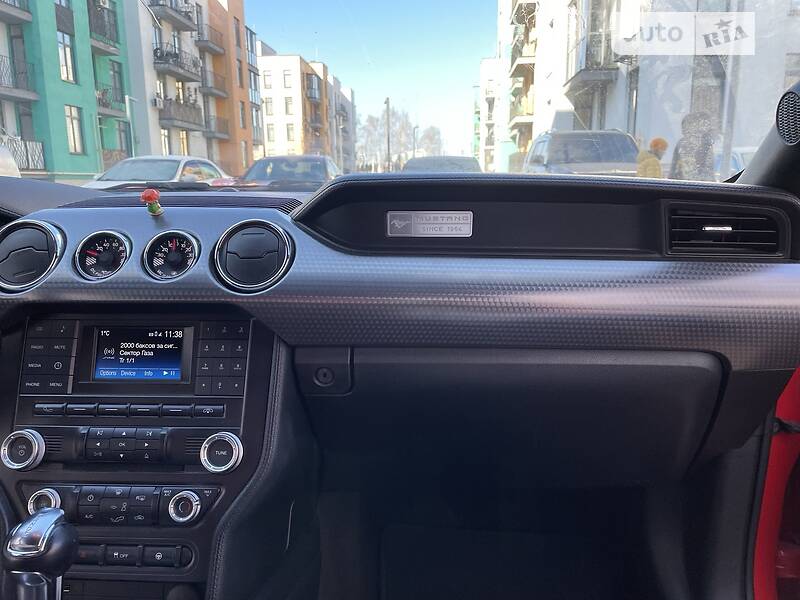 Седан Ford Mustang 2015 в Киеве фото 22 Седан Ford Mustang 2015 в Киеве