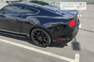 Купе Ford Mustang 2016 в Києві