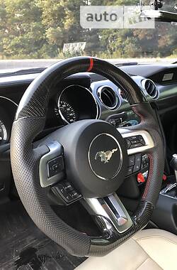 Седан Ford Mustang 2015 в Києві