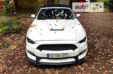 Кабріолет Ford Mustang 2019 в Львові