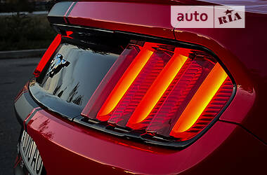 Купе Ford Mustang 2016 в 