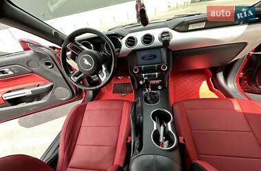 Купе Ford Mustang 2014 в 