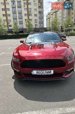 Купе Ford Mustang 2014 в 
