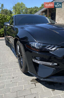 Купе Ford Mustang 2018 в 